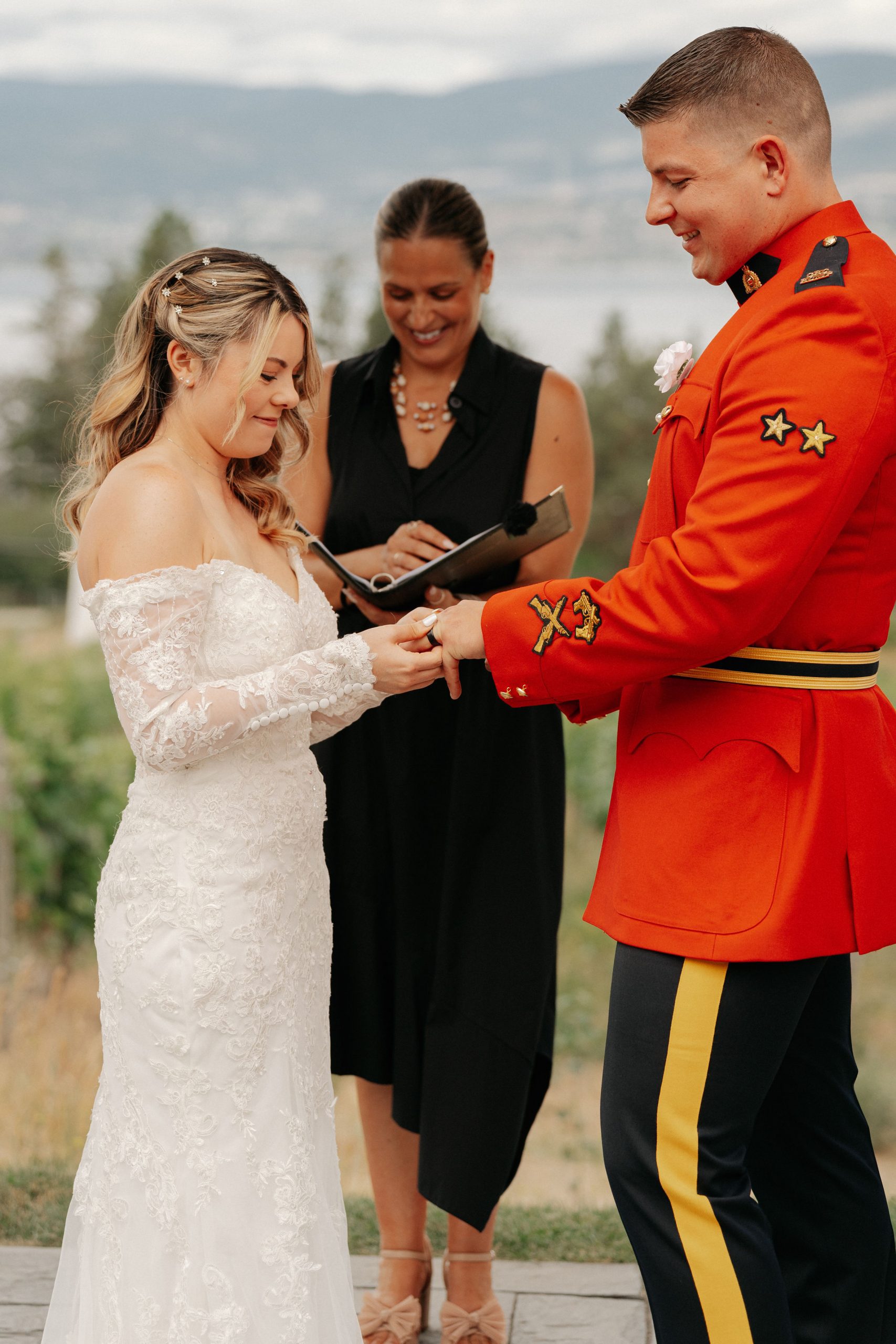 Tailored Fit Photography Okanagan Winery Wedding